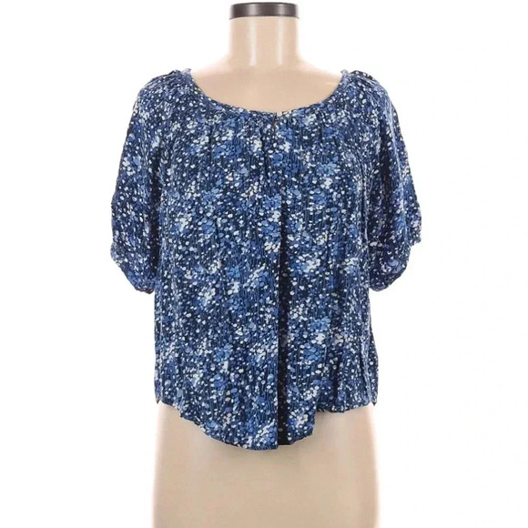 Women’s Abercrombie and Fitch top size medium blouse - Picture 1 of 4